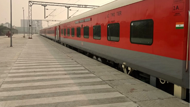 Good news: Chhath special train for Lucknow-Darbhanga, Danapur and Surat from November 8, see the list of stations